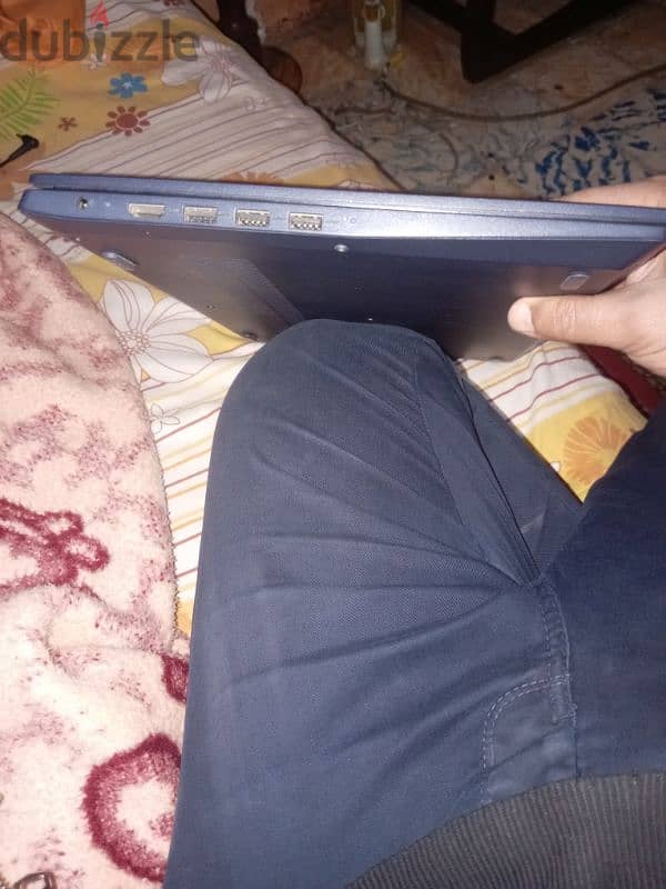 Laptop ideapad 3 cpu : core i3 جيل عاشر Ram : 20GB 4