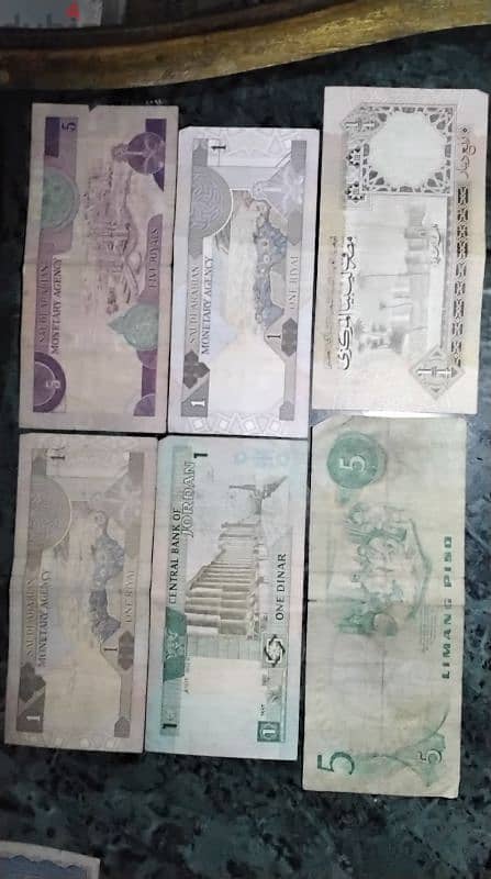 للبيع عملات مصريه وعربيه قديمه بسعر مقبول 6