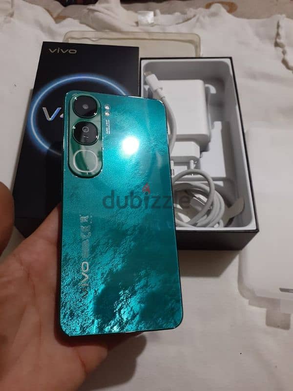 Vivo V40 Lite 1