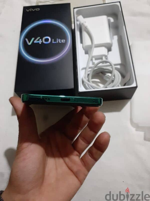 Vivo V40 Lite 5