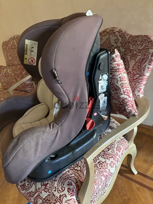 Mothercare Carseat stage 2  كرسي سيارة من سن ٦ شهور الى ٥ سنوات 2