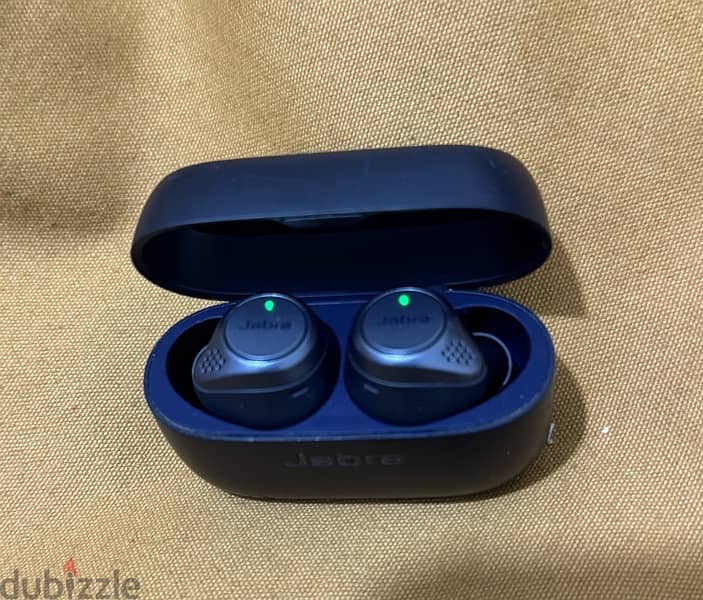 jabra elite 75t in perfect condition 2