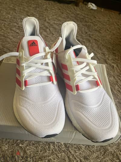 Adidas Ultraboost 22 size 43-2/3 EU