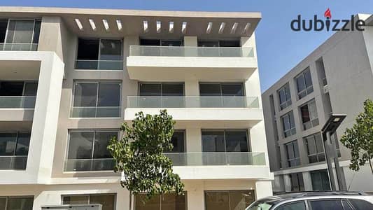 Ready-to-Move Apartment in Brix Compound, Opposite New Giza, with Installments