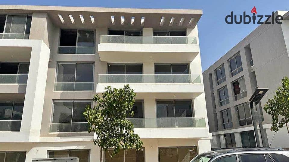 Ready-to-Move Apartment in Brix Compound, Opposite New Giza, with Installments 0