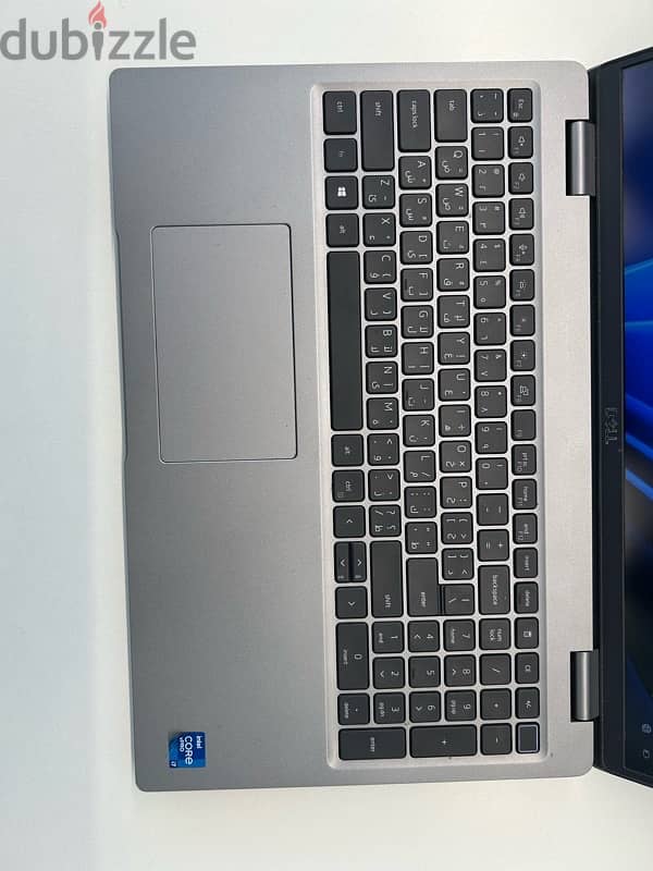 Dell Latitude 5520 3