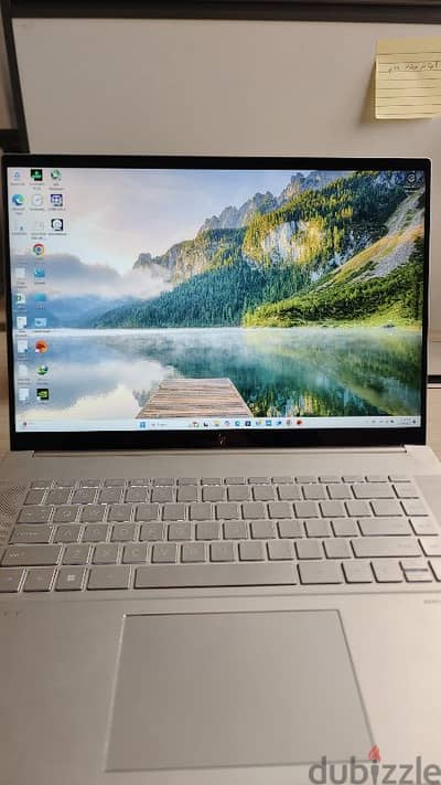 HP envy 16 core I9 13900H RTX4060 4k touch screen