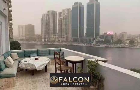 Apartment for sale with fantasy view directly on the Nile Corniche with full hotel finishing