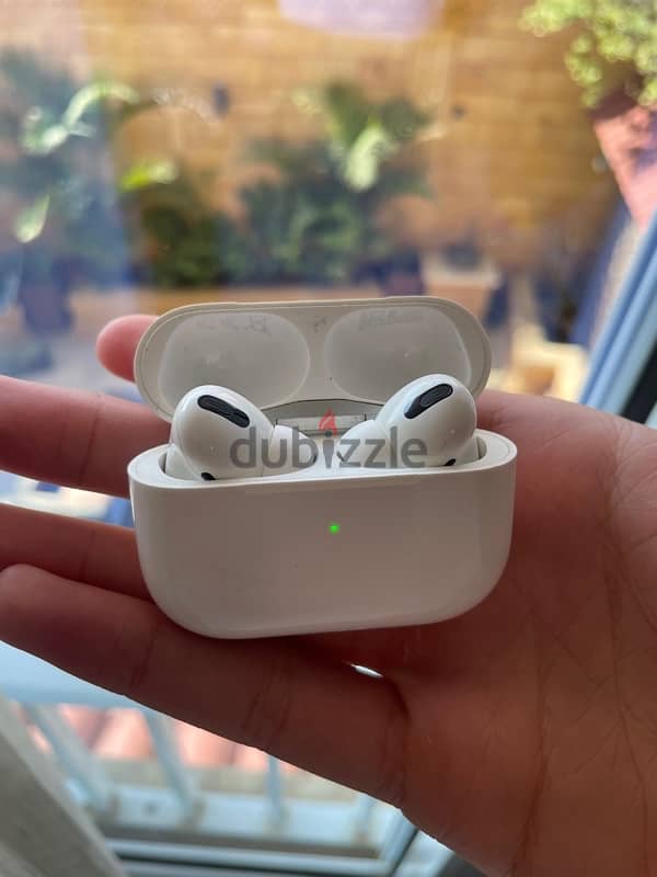 Airpods pro used in good condition 0