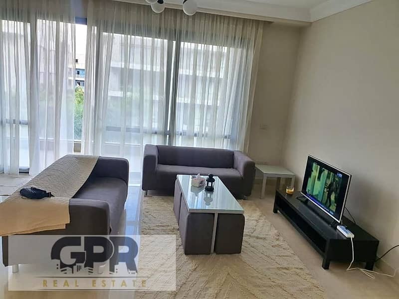 فيلا للبيع في التجمع الأول امام اكاديميه الشرطه و مطار القاهره الدولى ||Villa for sale in the First Settlement in front of the Police Academy on Suez 0