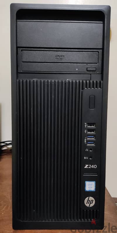 كيسه Hp z240 بمعالج i7 جيل سابع و كارت شاشه Rx 570 للجيمنج والشغل التق