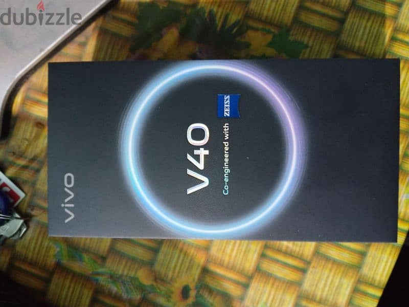 vivo v40 5g للبيع او للبدل 2