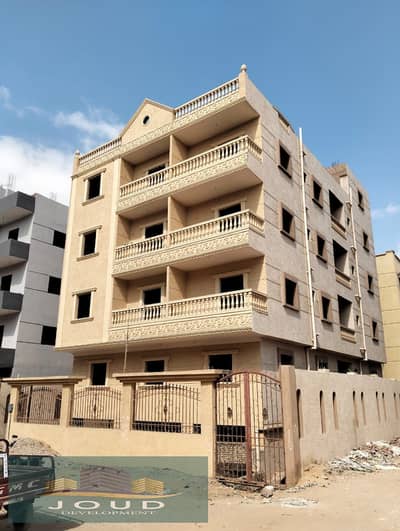 Whole building for sale in Badr City, Al-Mumayaz district, area 5