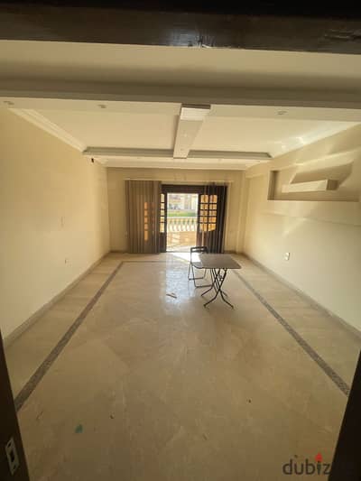 Apartment For rent in El Choueifat St.