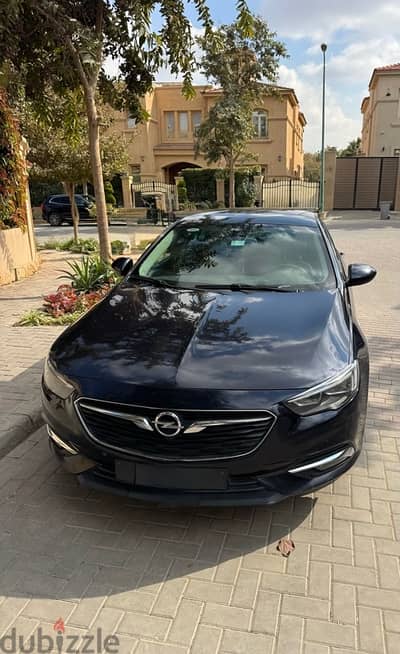 Opel Insignia 2019 ‎أوبل أنسجنيا موديل ٢٠١٩ الفئه الثانية فابريكة