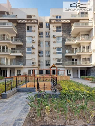 apartment  for  sale    Mountain  View icity  new  cairo   ready to  move Finished  in the prime location in  5th Settlement  with  installment