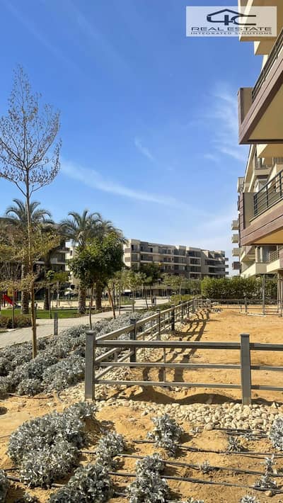 apartment  with  garden  for sale 80m  4toilet  in  palm  hills  5th Settlement   Ready to move   special  view on  landscape   under  price  market