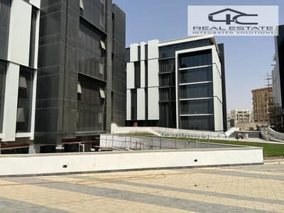 Office 60m for sale in hyde park with Down payment and Installments ready to move