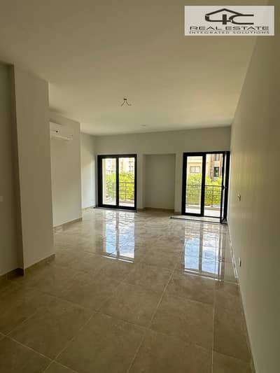 Apartment ground floor fully finished with ACs  for sale in prime location with down payment and installments in Fifth Square