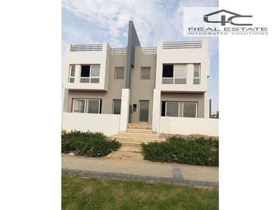 Villa Twin house Direct on land scape for sale in Hyde Park with down payment and installments delivery 2026