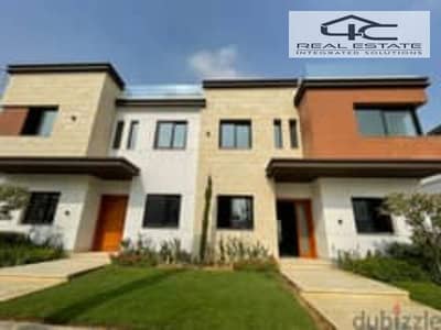 Townhouse Middle in Golden Square Azhar, owned by Ready Group, with an area of ​​225 m, total 14 million