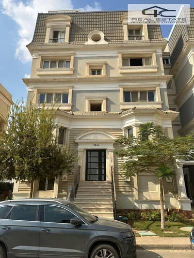 For sale I vIlla  middle 235 m 3 bedrooms open view in prime location with down payment and installments at Mountain View I Citty New Cairo