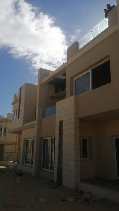 Townhouse for ready to move for sale in October in front of Palm Hills