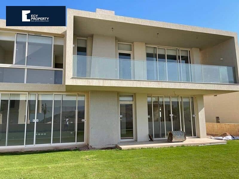 Villa 200sqm directly on the sea for sale in Monte Galala, Sokhna,old price, in installments 0