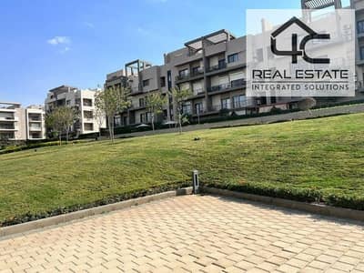 apartment with garden, fully finished, with air conditioners, clubhouse view, ready to move