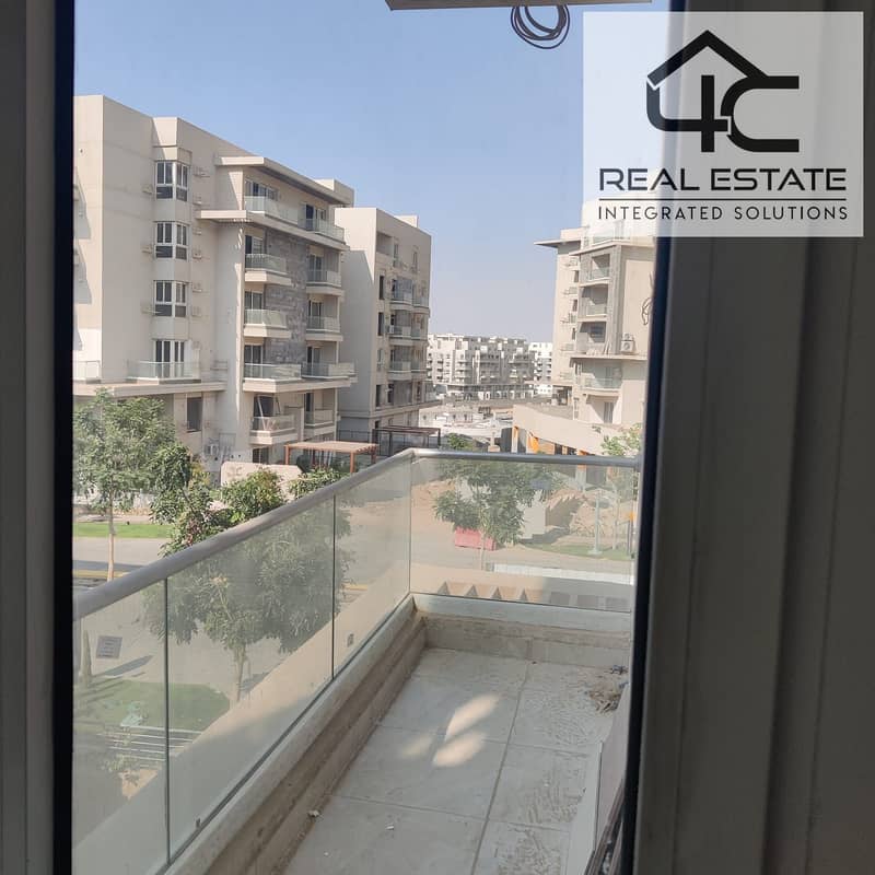 Apartment 170 m ready to move for sale with lowest price in market in Mountian view icity new cairo compound 0