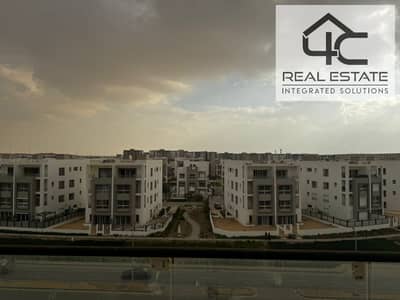 Duplex 216m Ready to move on Phase Villas Open View For The Price Of A 3 Bedrooms Apartment In Hyde Park Fifth Settlement