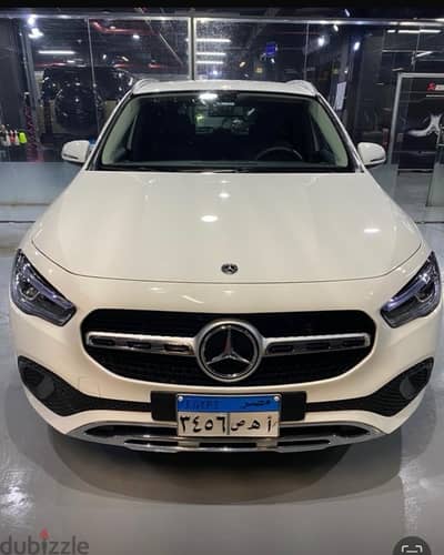 Mercedes-Benz GLA 200 2021