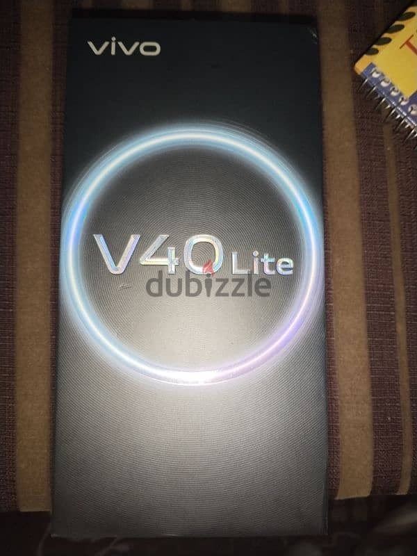 فيفو v40Lite 8+8 128 ضمان محلي 5