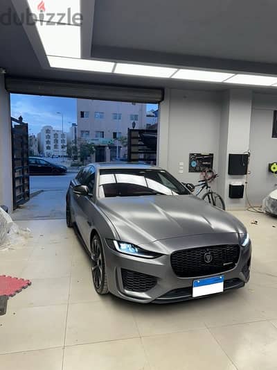 Jaguar XE