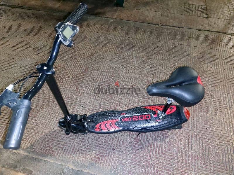 Charging Scooter With Seat 7