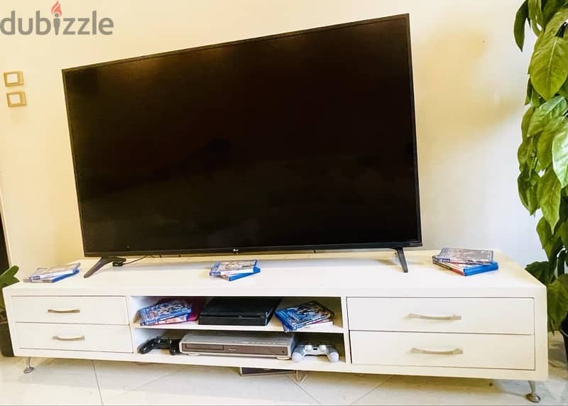 tv table ترابيزة تليفزيون كبيرة عمولة 1