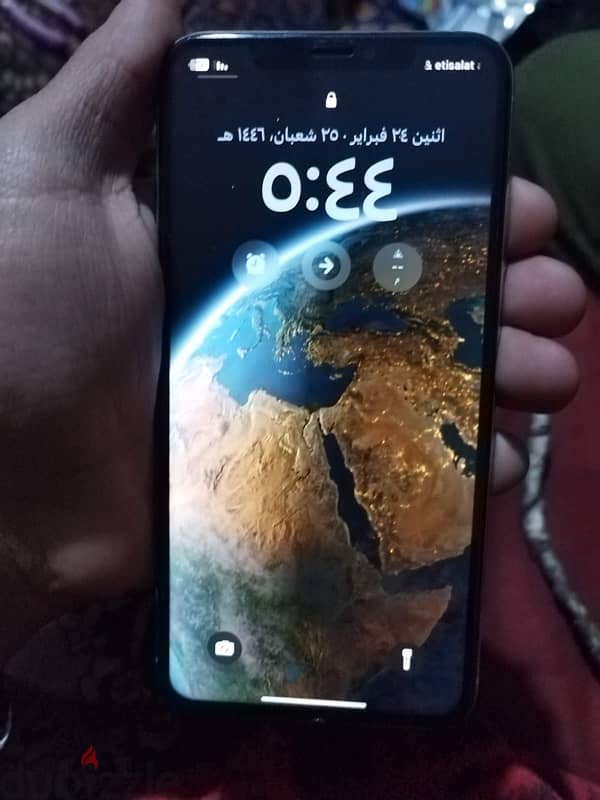 آيفون xs max بطاريه ٩٨ 5