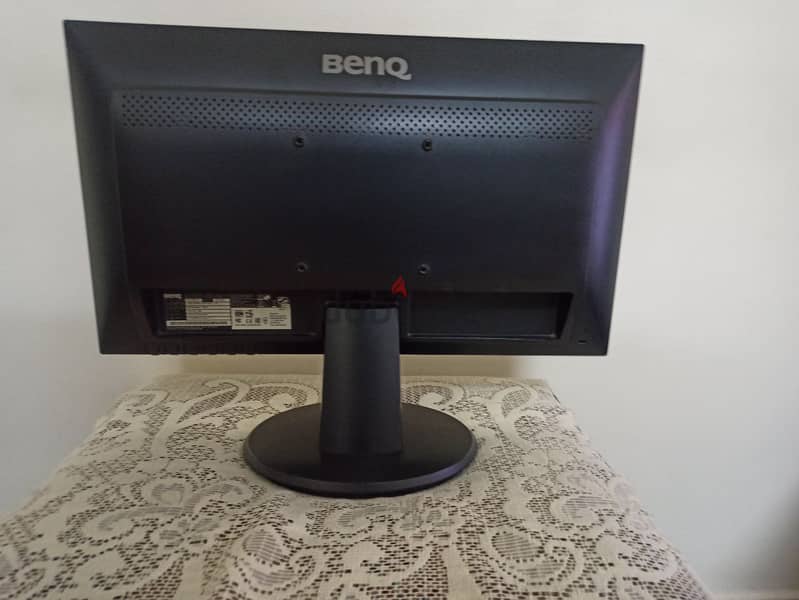 شاشة كمبيوتر BENQ 20 بوصة LCD 1