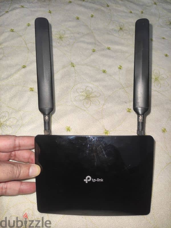 TP-Link MR6400 4G Router 0