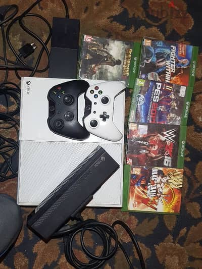 Xbox one 500GB  CDS مع العب متحمله غير ال