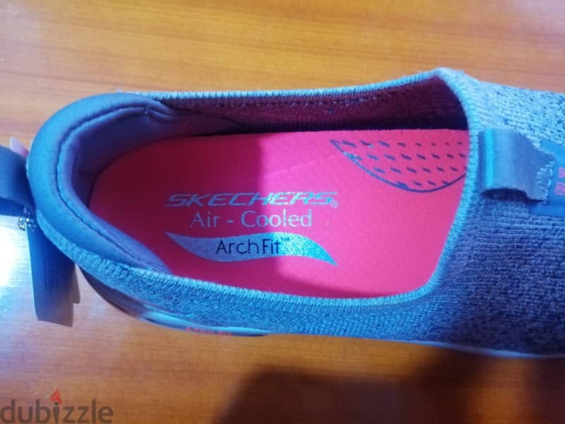 Skechers Air -Cooled Arch Fit 3