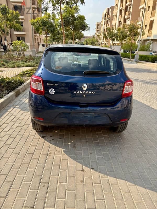 Renault Sandero 2016 0