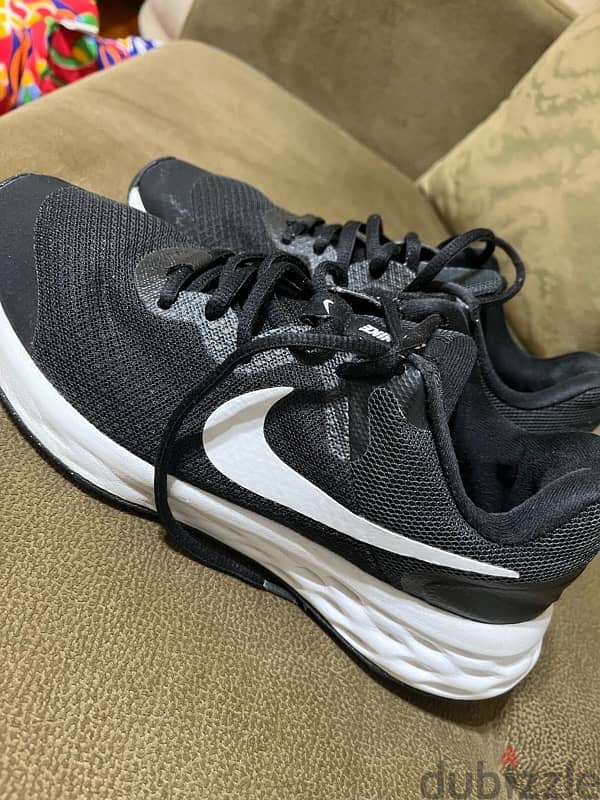 NIKE ORIGINAL RUNNING SHOES 1