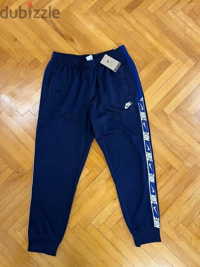 Nike Repeat Navy Sweatpants