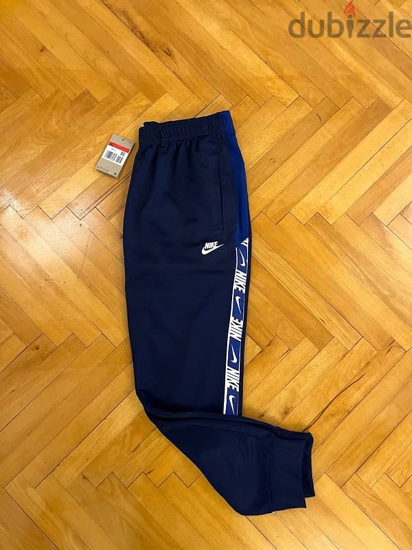 Nike Repeat Navy Sweatpants 1