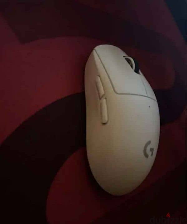 Logitech super light 2 gaming mouse 3