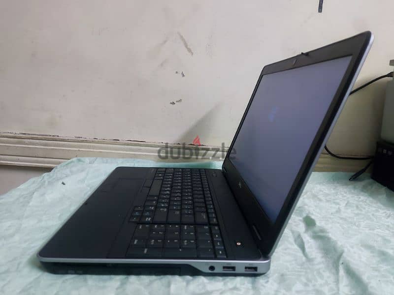 dell atitude E6540 9