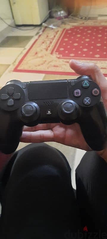 ps4 slim used 1