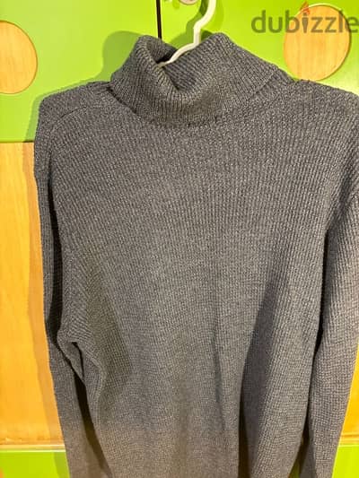 H & M grey pullover