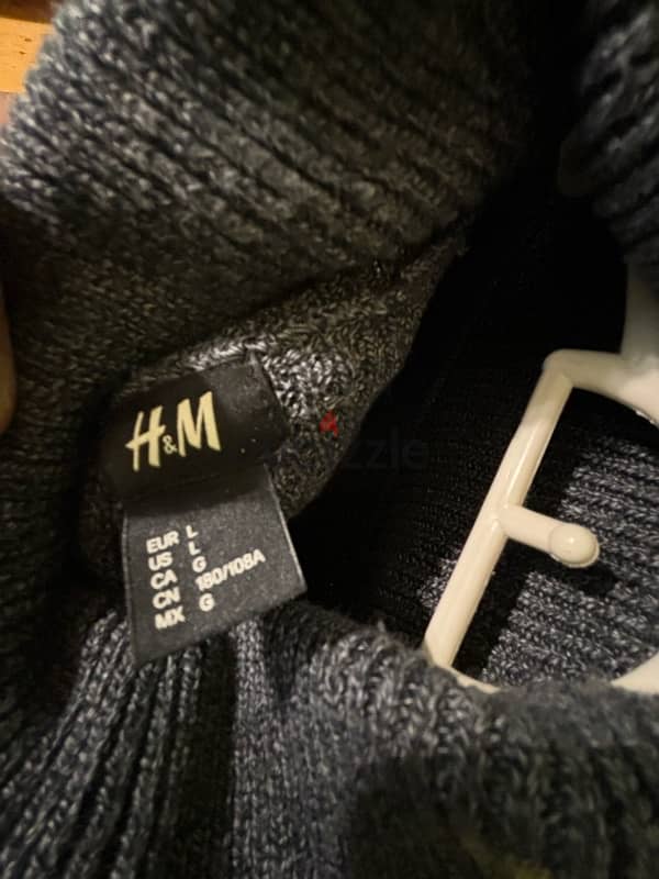 H & M grey pullover 2